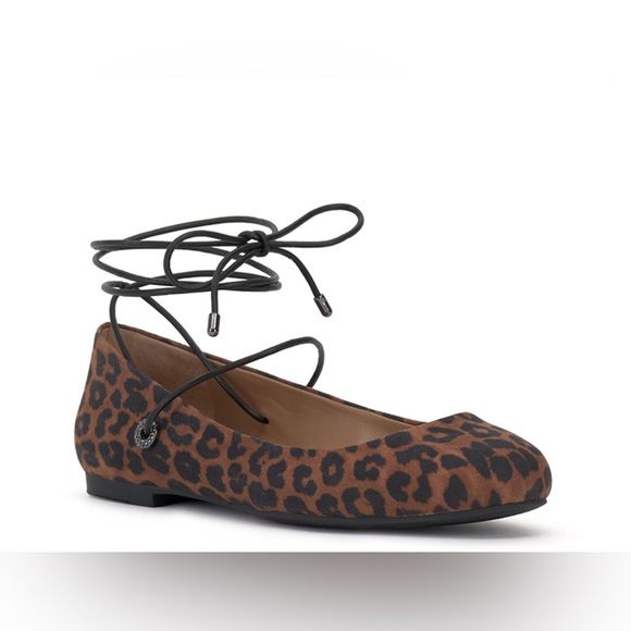 🐆New! Jessica Simpson Bingley Lace-Up Flats - Picture 1 of 8